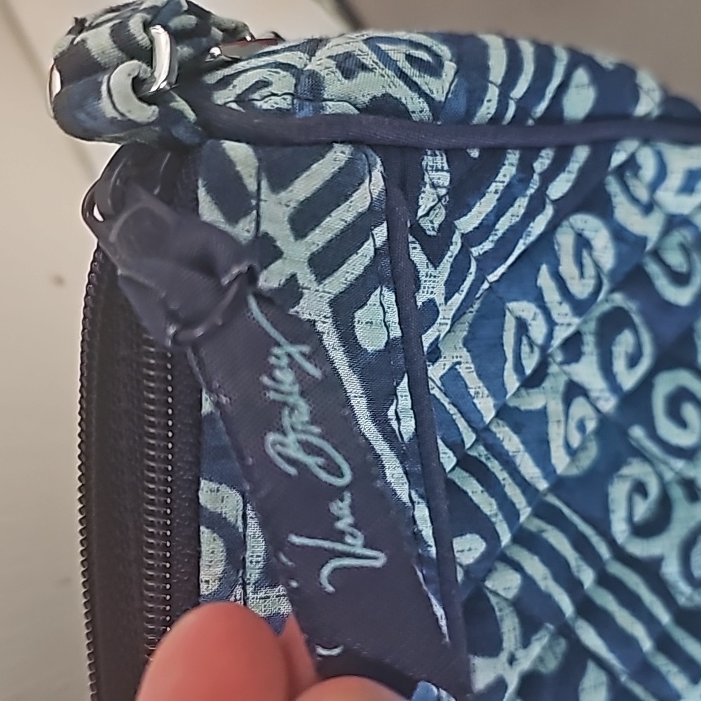 COPY - Vera Bradley crossbody purse NWOT - Picture 4 of 6